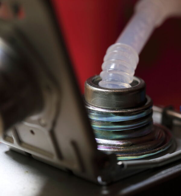 Put kerosene on the stove